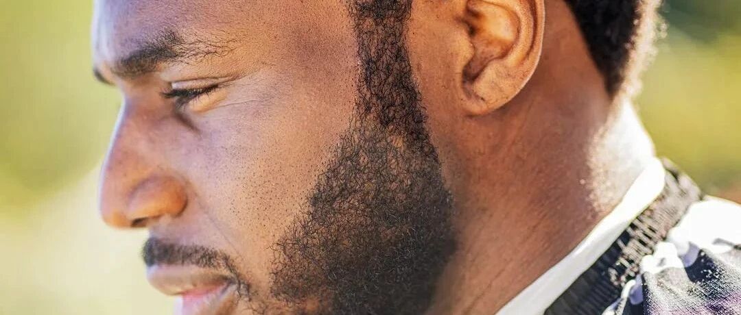 八年了！你敢信！他真的首发了？