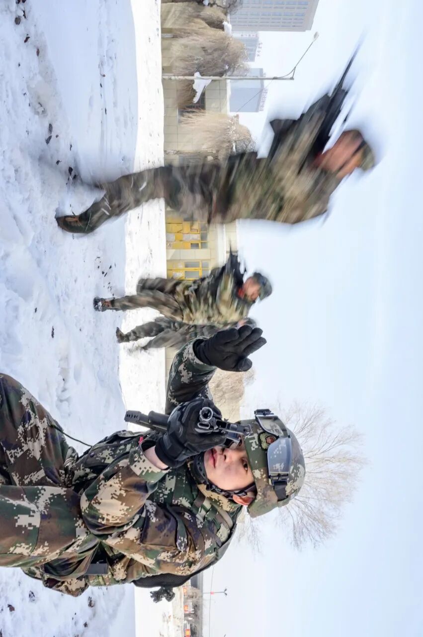 张力十足!热血练兵瞬间震撼来袭 - 人民武警 - 微信公众号文章