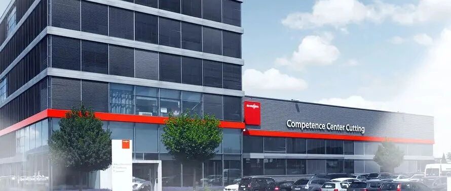 百超业绩再创新高 中国区订单量增长62％