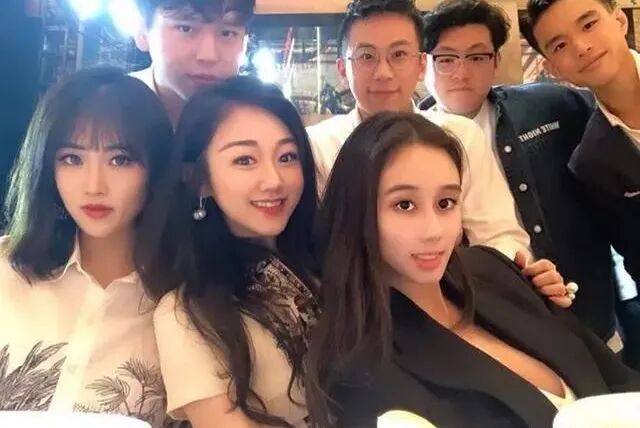 赌王千金何超欣将读清华，一出生身家700亿，她是全香港男人都想得到的女人（组图） - 19