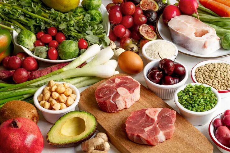 d7e1eb6bea4894e75353548269706756_flexitarian-diet-food-assortment_23-2148955494_ga=GA1.1.45193727.1777432058&semt=ais_hybrid&w=740&q=80.jpg