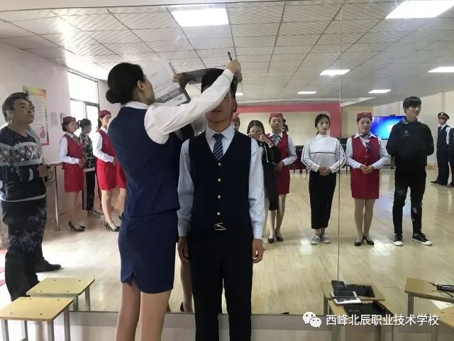 哪些学校有高铁乘务_高铁乘务学校有哪几所_高铁乘务学校有什么要求嘛