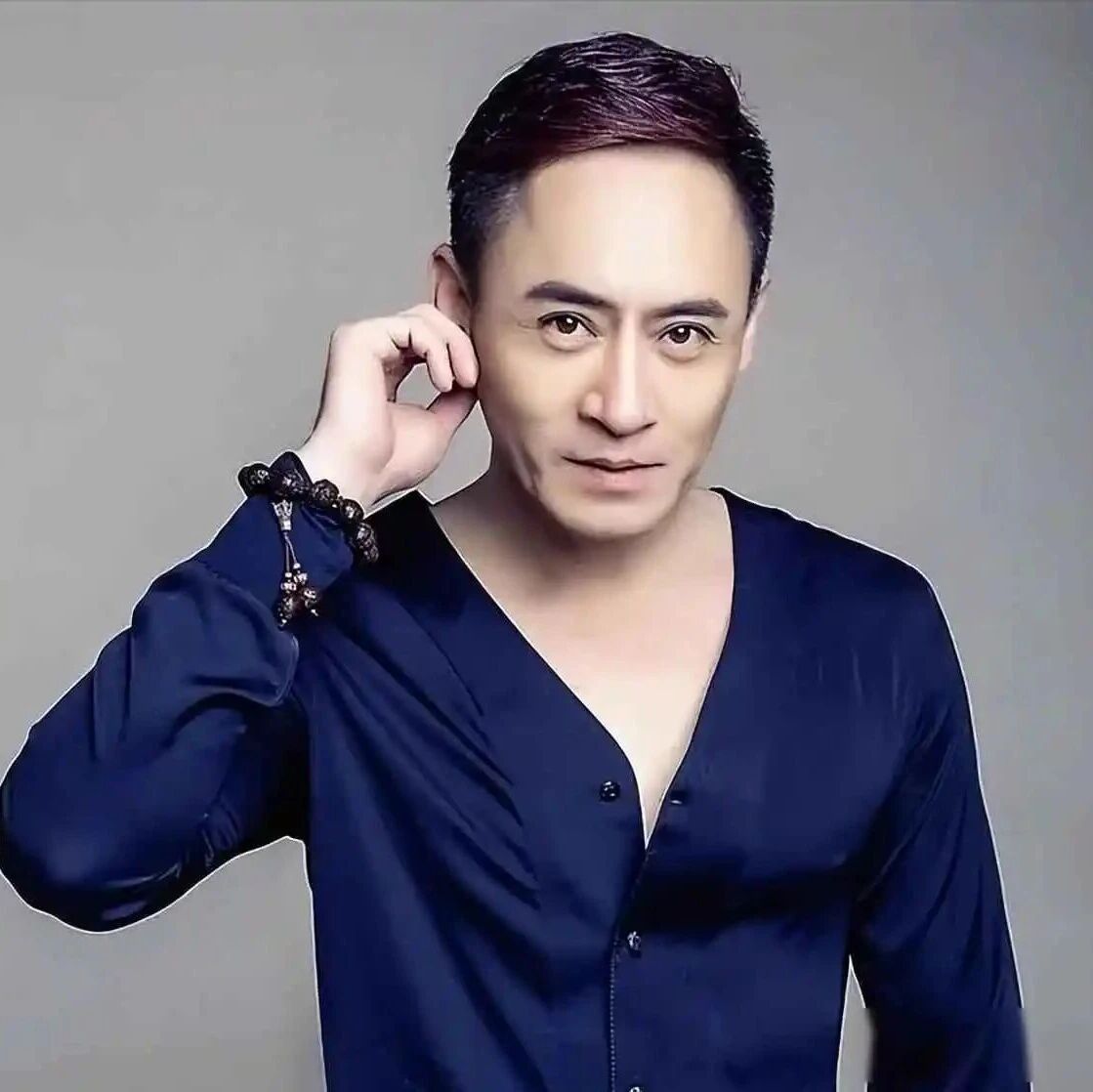 老戏骨修庆出轨女助理,辱骂对方还称妻子默许