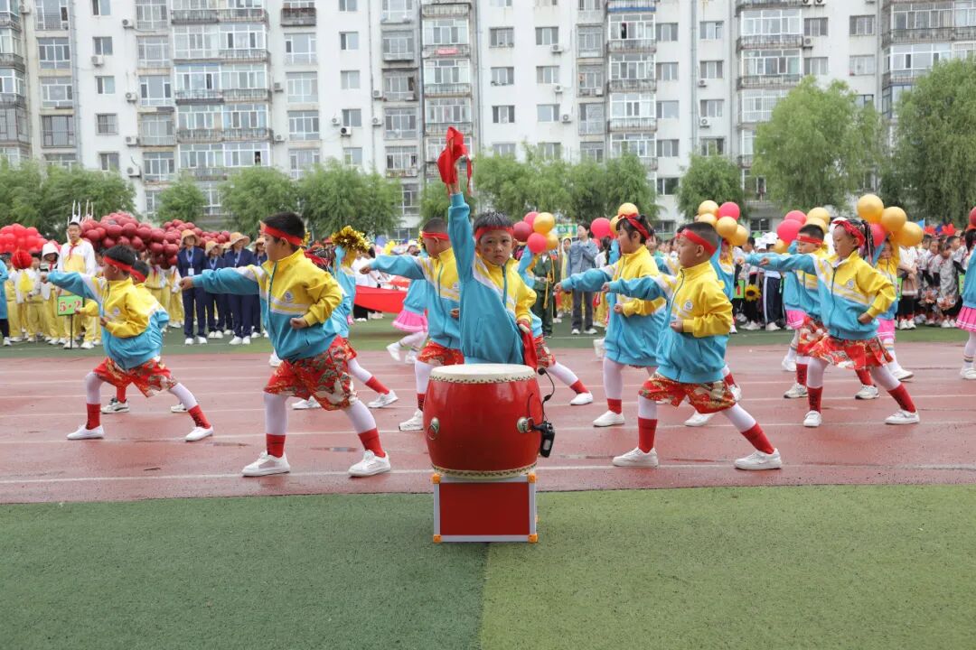 【校园动态】大庆市庆风小学举办第二十二届田径运动会