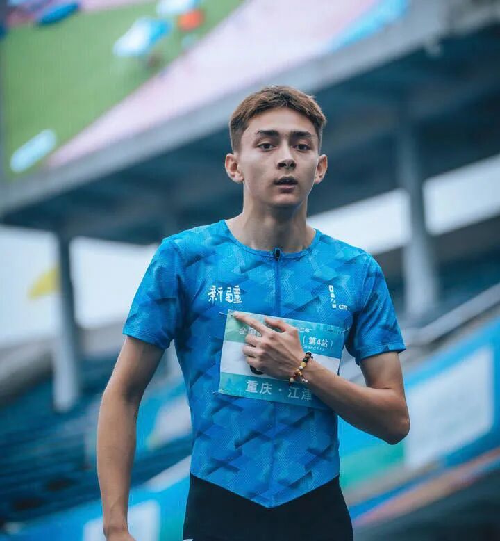 新疆小伙20天内两破全国纪录，称从小比同龄人跑得快