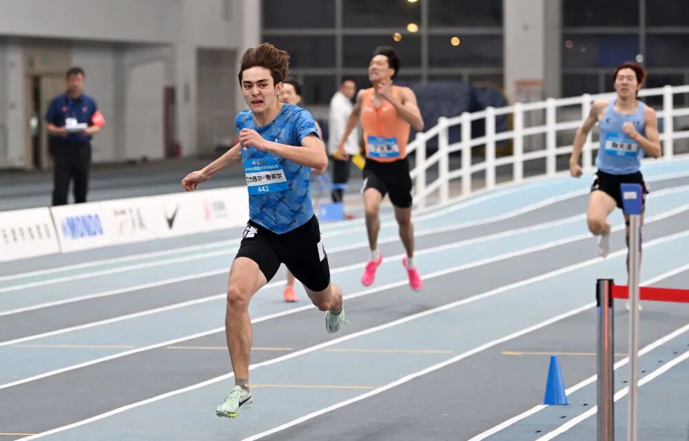 新疆小伙20天内两破全国纪录，称从小比同龄人跑得快