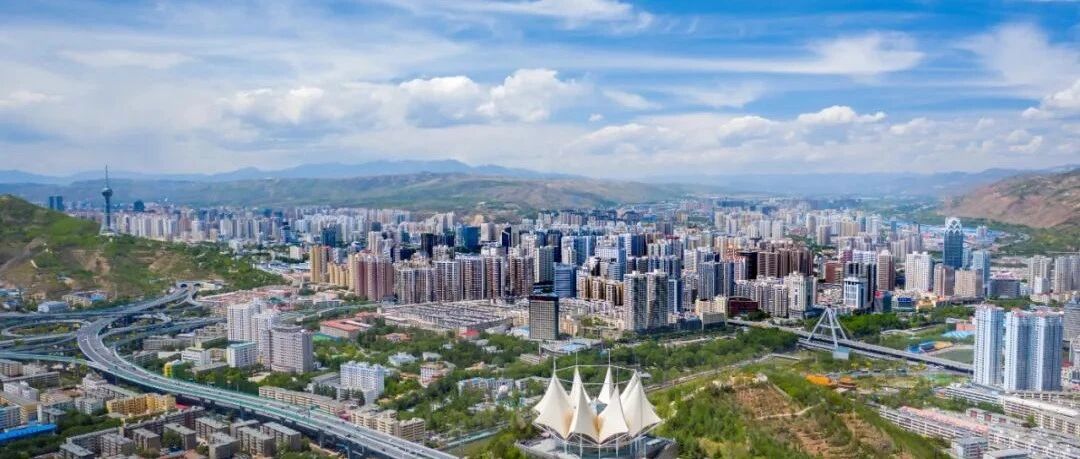 青藏高原上的这颗明珠，美得让你吃惊！