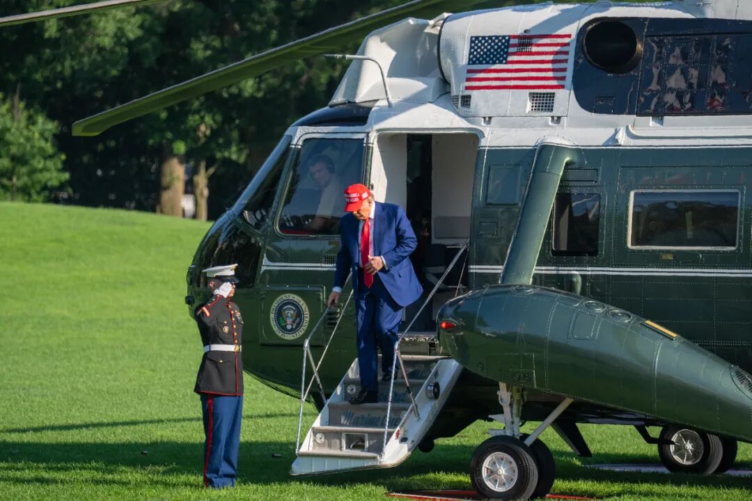 2025年6月21日，美国总统特朗普返回华盛顿白宫。新华社记者 胡友松 摄