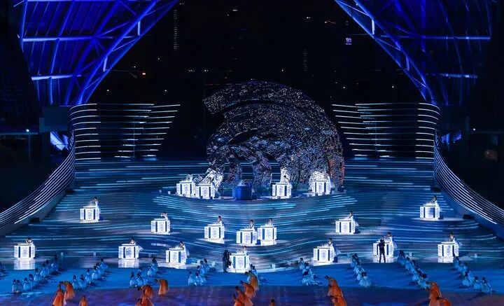 9月23日，演员在开幕式上表演。新华社记者 贾浩成 摄