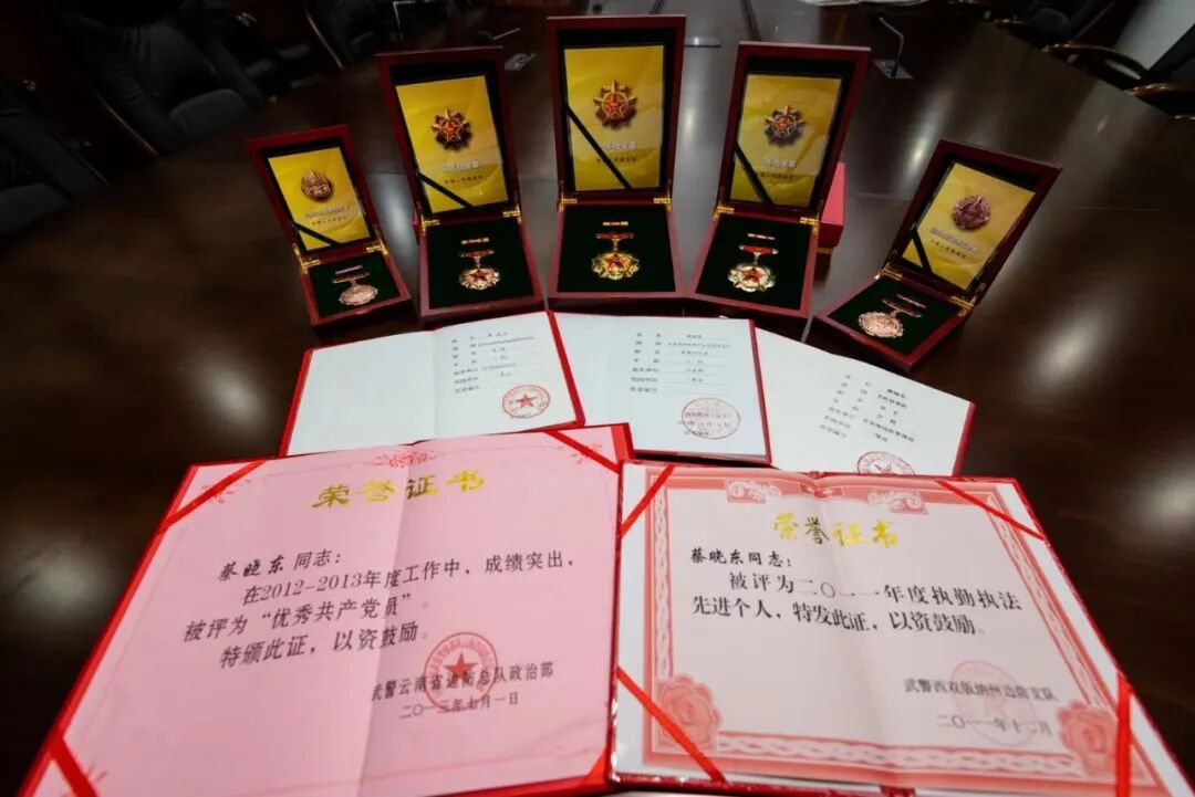 功勋卓著的缉毒英雄已安葬-新闻中心-温州网