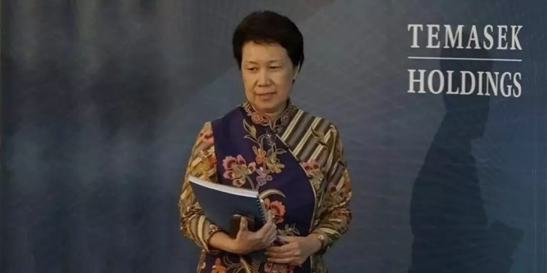 炮轰总统，带货女王！美国这场暴乱里，我发现了一个了不起的狠女人……（组图） - 47