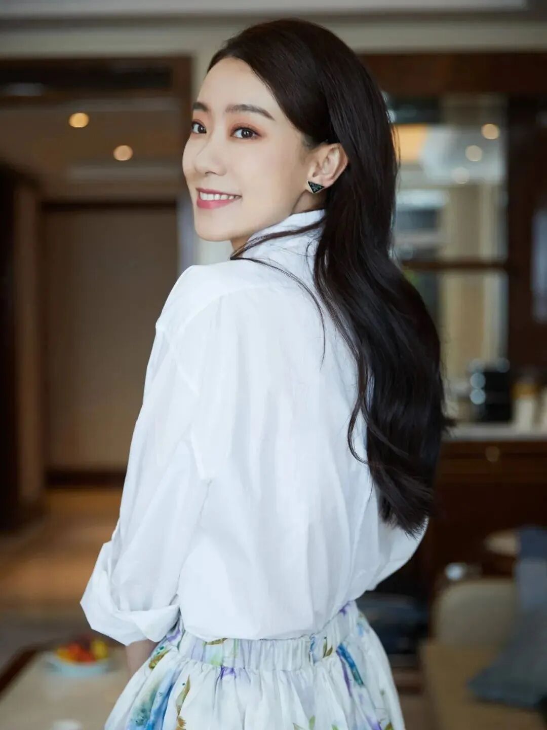 【女神】30+美过20+！总结她开挂般的变美之路，做对这几点太重要了（组图） - 76