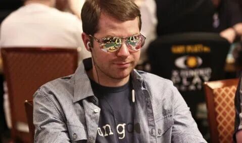 Jonathan Little的扑克策略：口袋J面对两家全下！