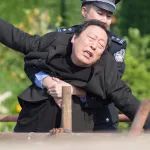 直播间的“儿子们”，坑走我爸15万