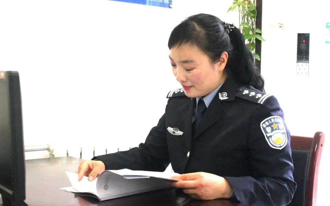 20210605赤手空拳降服三名歹徒武林风裁判警界女英豪赵美环