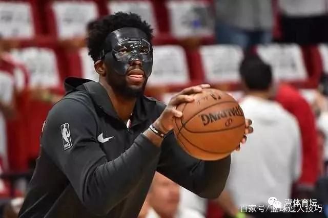 NBA被明令禁止的裝備：運動手環也不能戴，喬丹AJ鞋顏色太騷被禁 運動 第4張