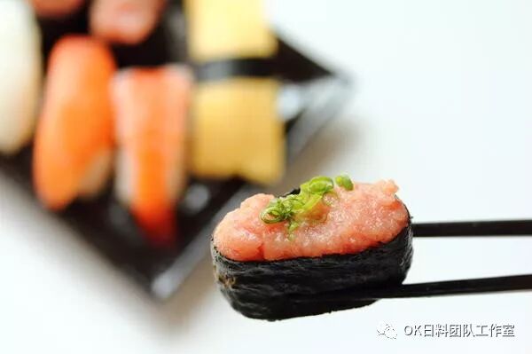 寿司攻略 走近日本的寿司料理中的 红鱼篇 白鱼篇 发光鱼篇 贝类和虾蟹篇各有什么特点 什么时节最美味 三省堂中華網
