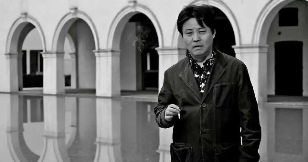 余华在细雨中呼喊你的孤独从来没有人感同身受