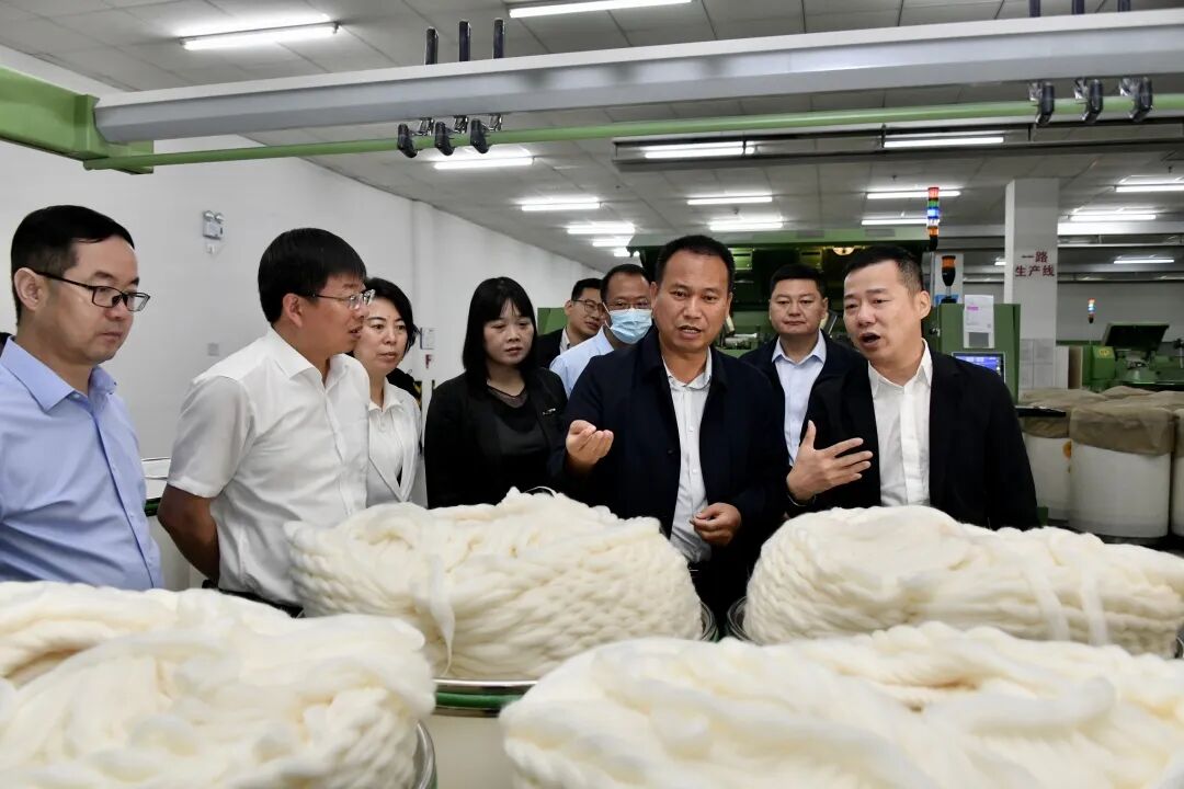 新疆沙雅县党政代表团来桐考察