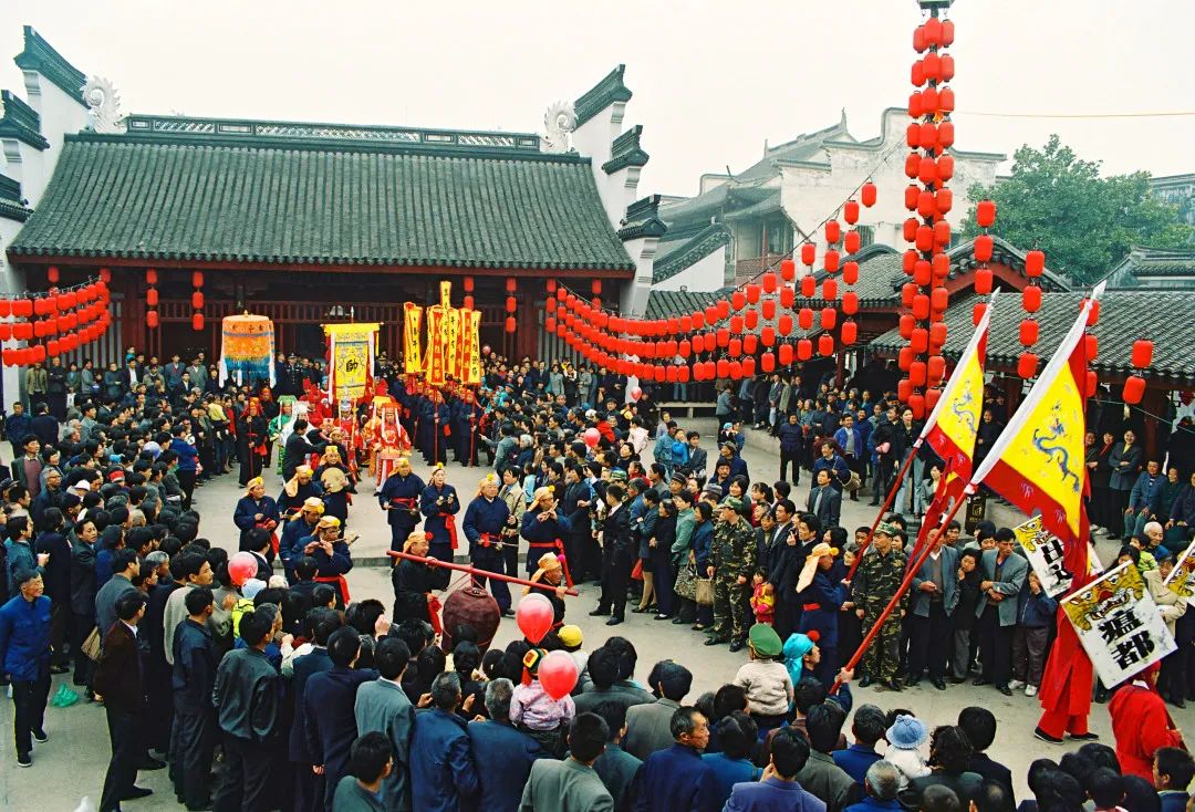 香市启幕,水乡乌镇迎来狂欢节