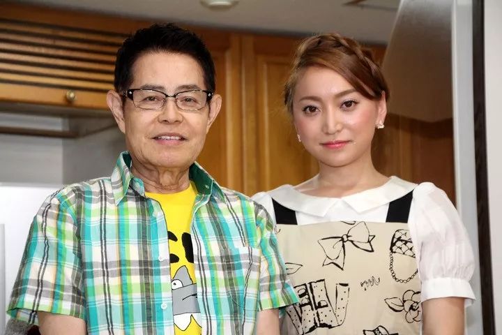 日本75歲的老頭娶了30歲的嫩妻 感覺他的身體被掏空 東京新青年 微文庫