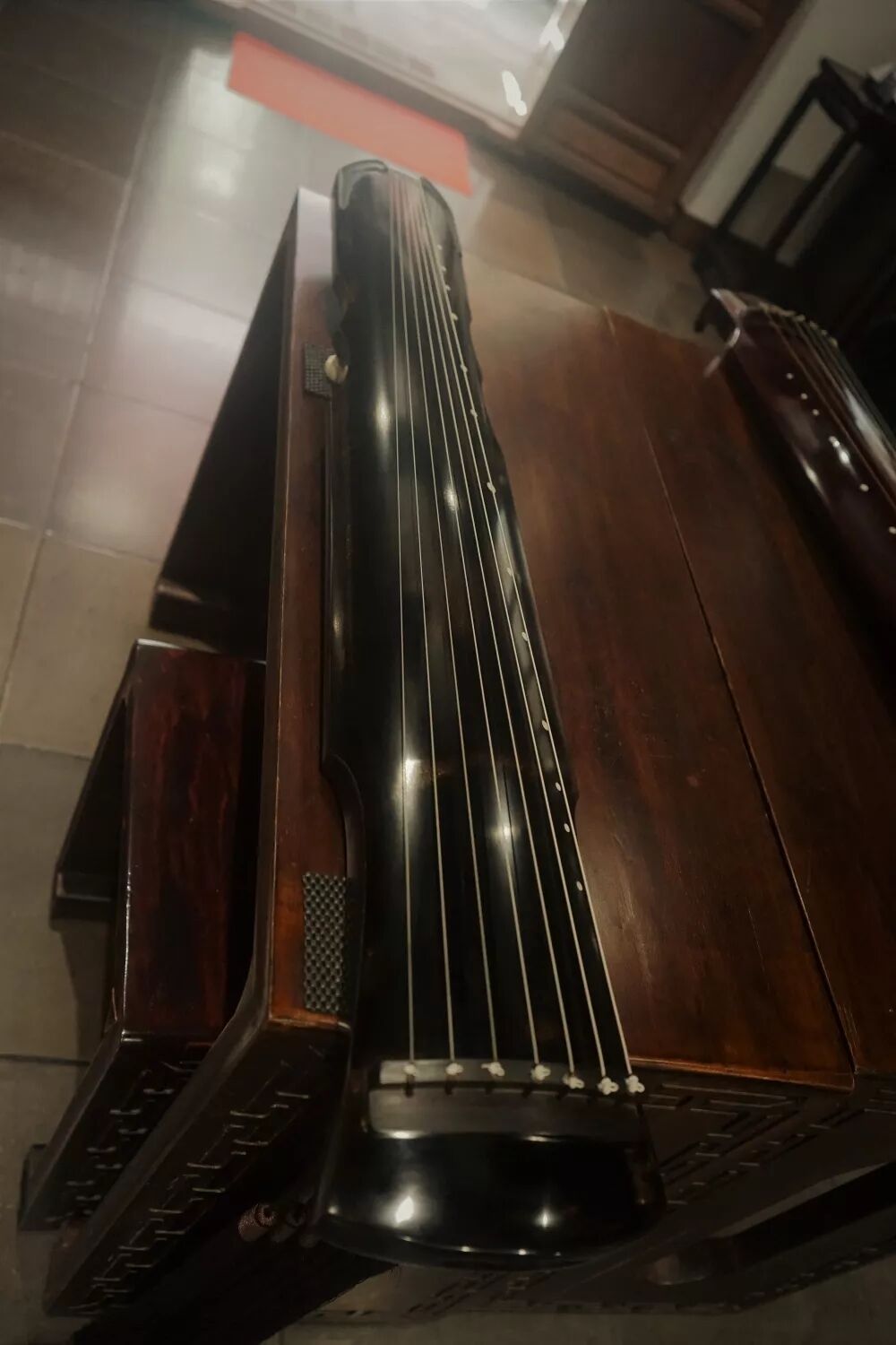 "元音斋"的制琴历史可以追溯至浙派古琴大师徐元白.