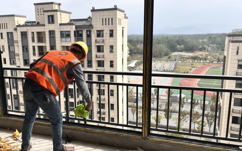 生活有讲究，门窗不将“旧”