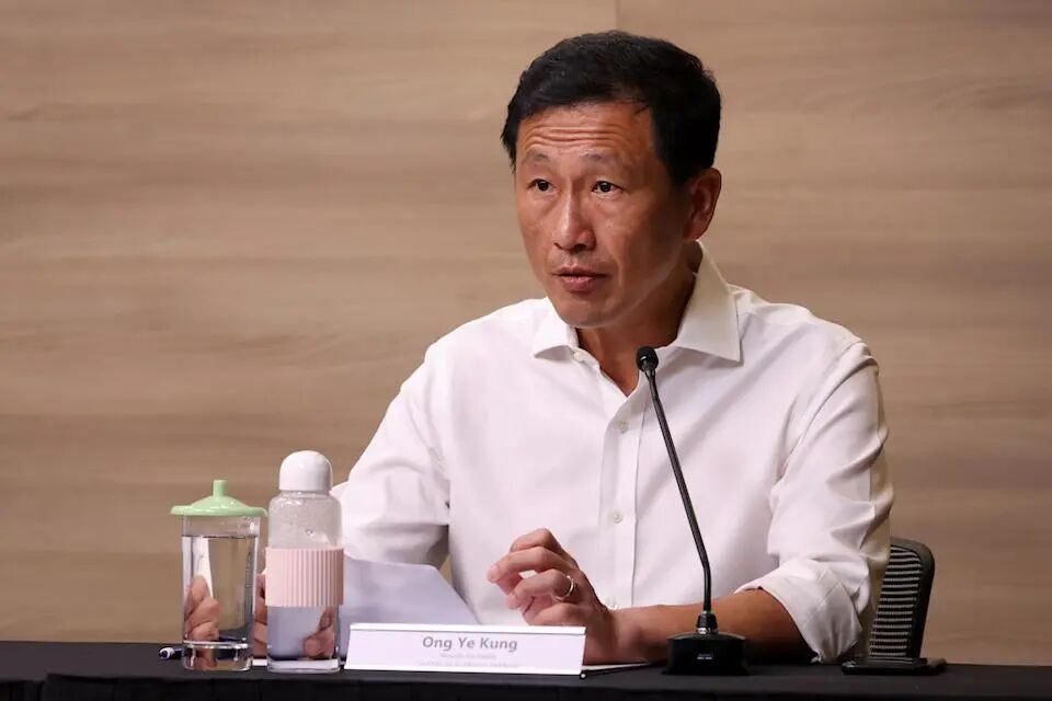 新加坡现有防疫措施再次延长，政府再拨6亿4000万元援助企业及个人！