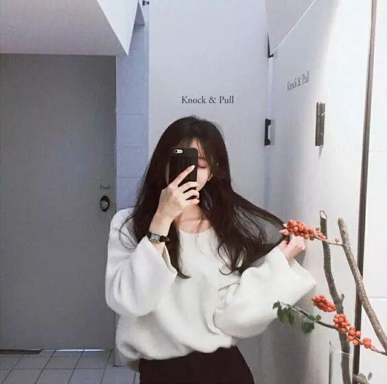 3 对着镜子自拍