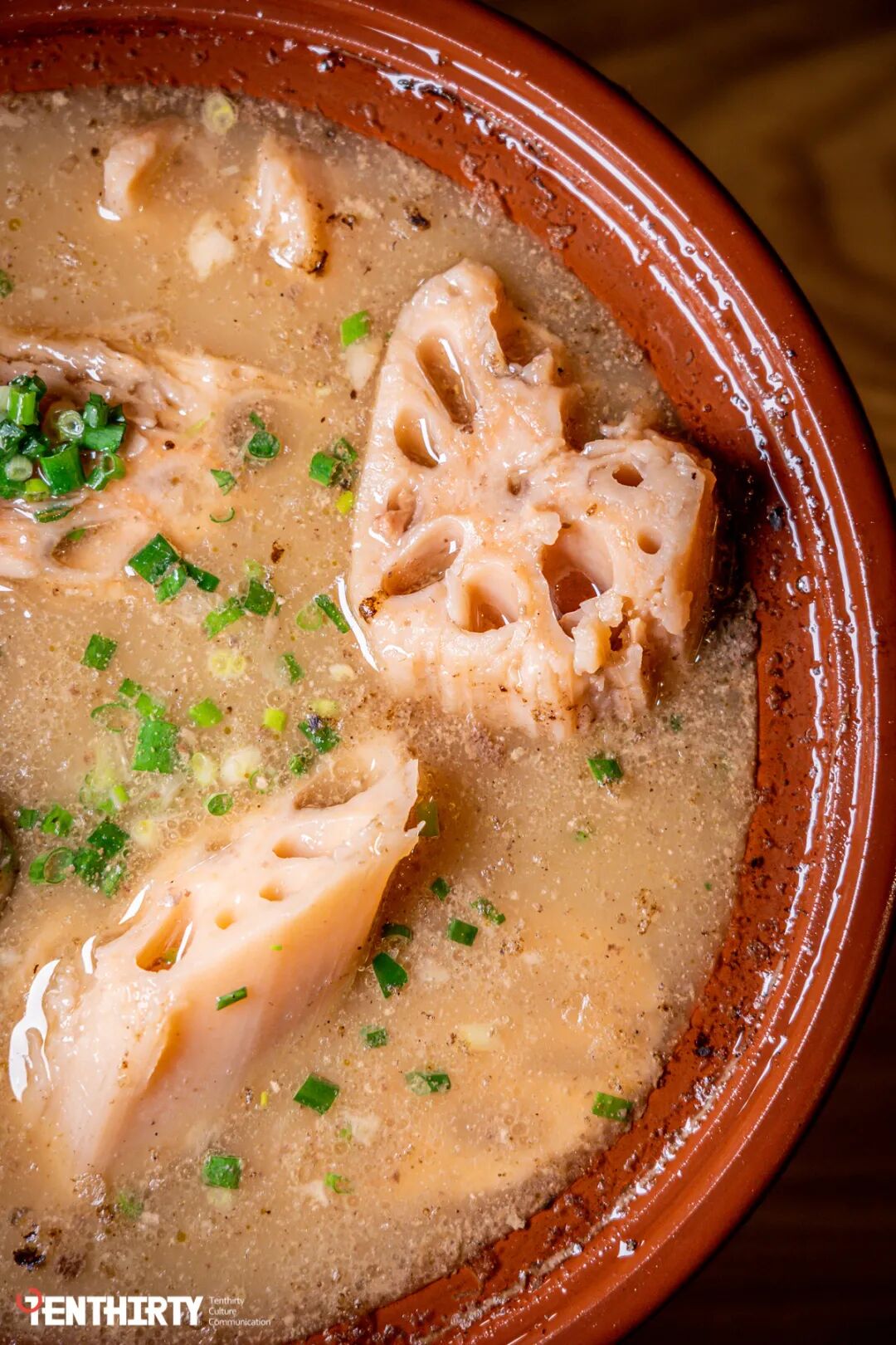 �人����һ��ź�����������졣