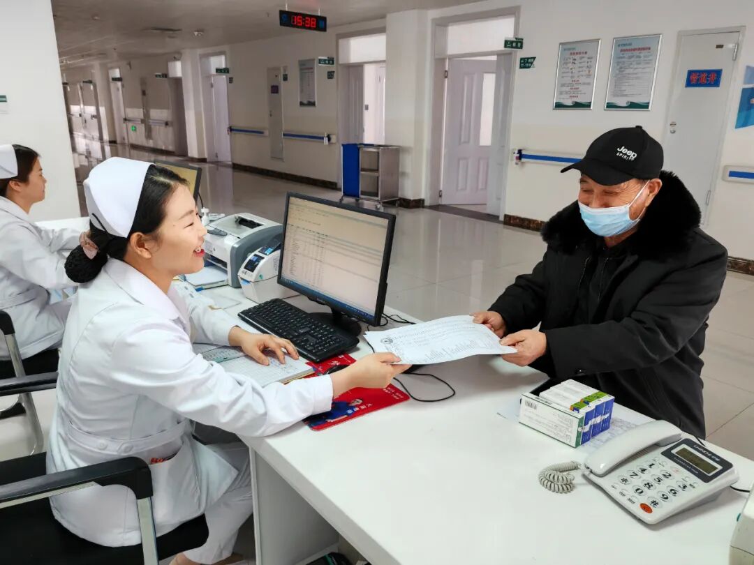 护理床旁查体怎么说【改善护理服务行动】床旁结算——患者服务新体验_https://www.jmylbn.com_新闻资讯_第4张