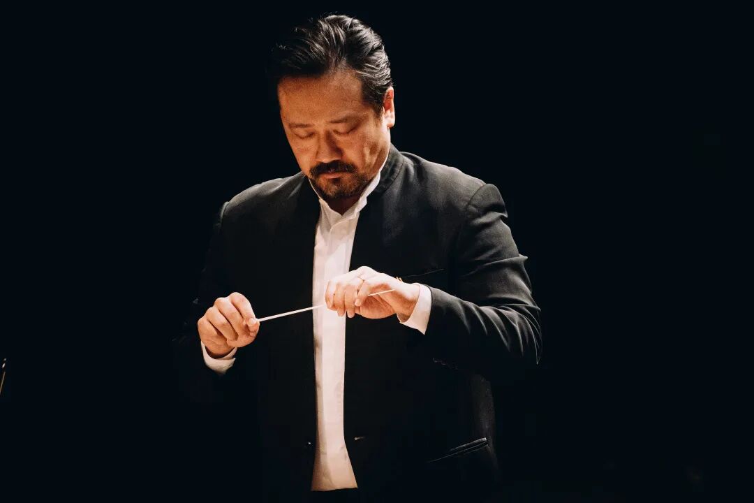 【封面人物】林大叶:青春之城诞生的全国最年轻交响乐团首席指挥_封面