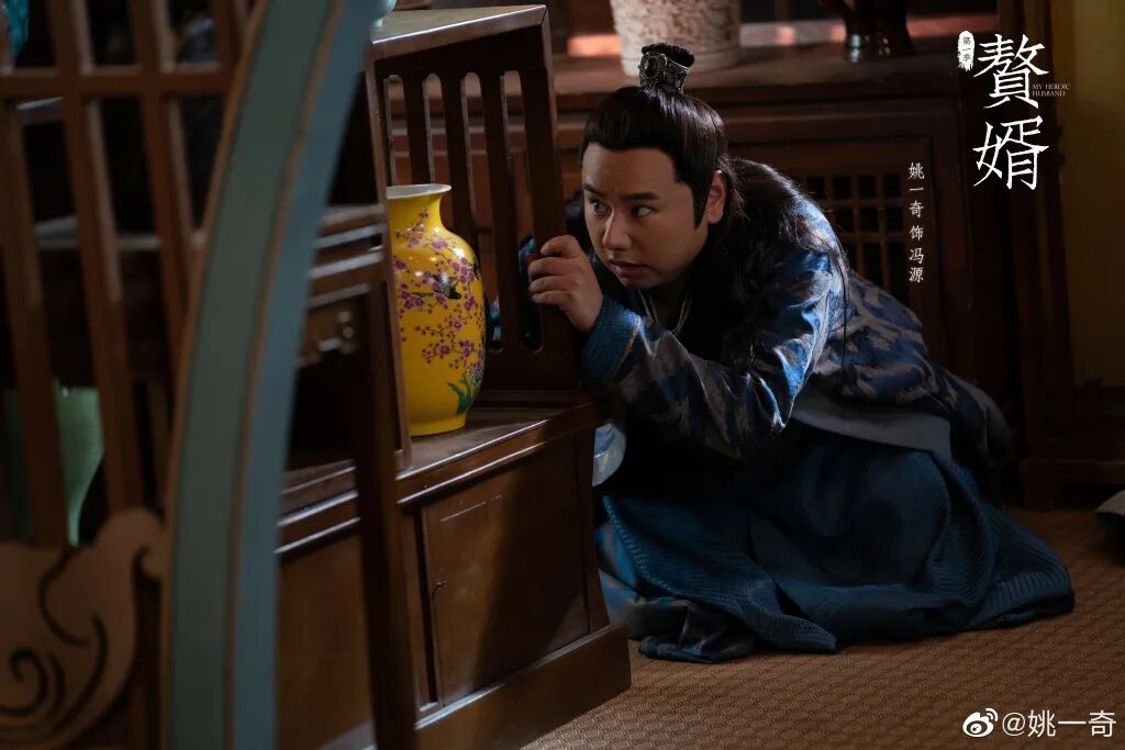 中这个憨直窝囊的顾磊,很难让人想到他还是《赘婿》中的怨种老公冯源