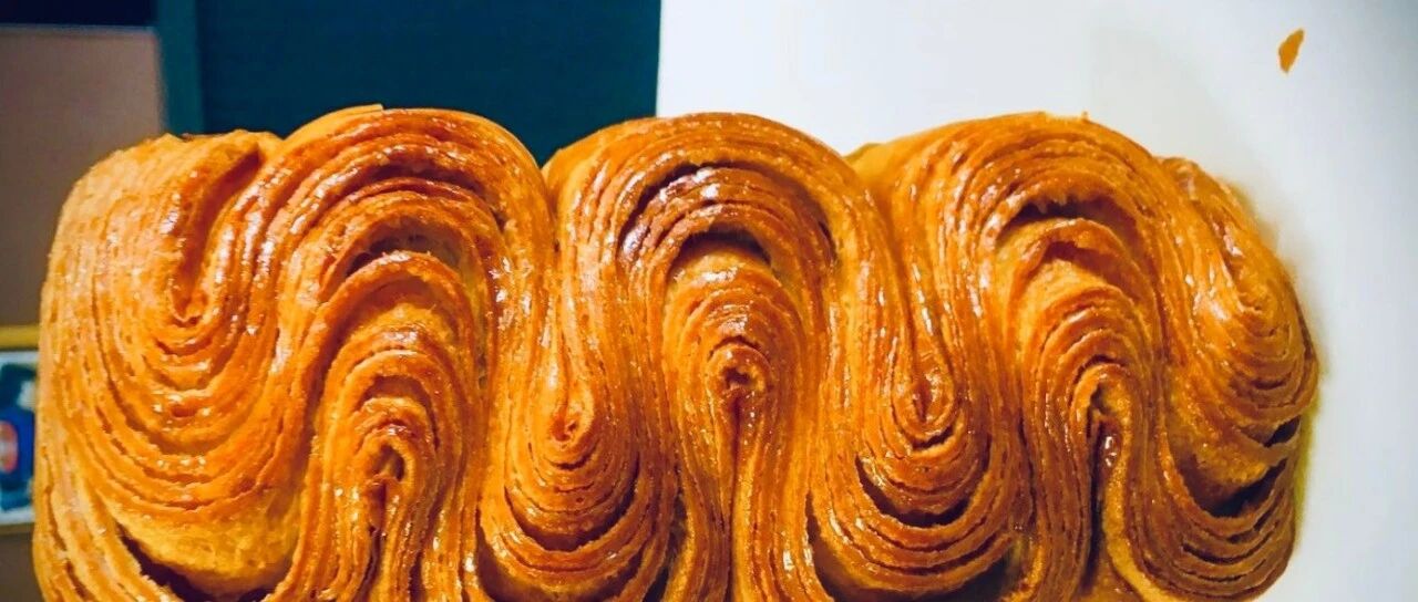 可颂4种折叠技法大公开，80款创意可热卖面包一次性打包！