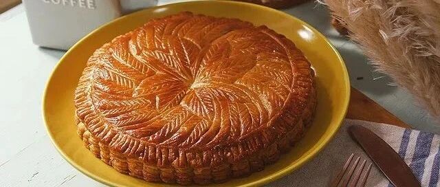 有配方！2022年的顶流限定，来自巴黎甜点皇后Claire Damon的国王饼！