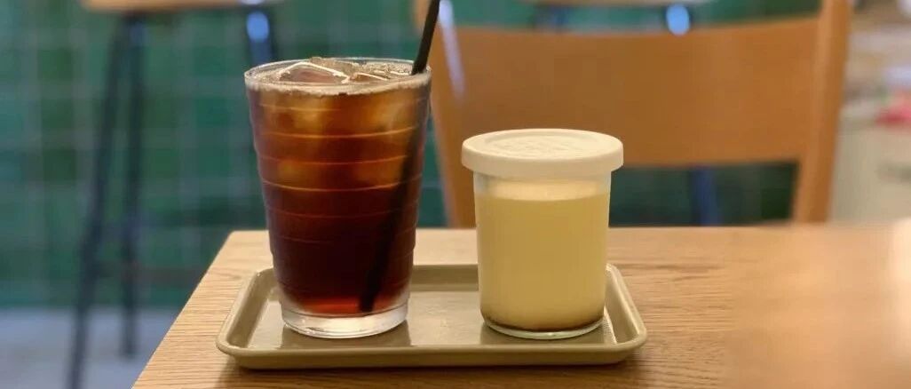 夫妻“手冲咖啡店”竟然敢卖全品类的面包甜点产品？还很火。