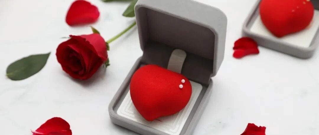 七夕卖断货！这款网红「爱心戒指盒蛋糕」仪式感的天花板！