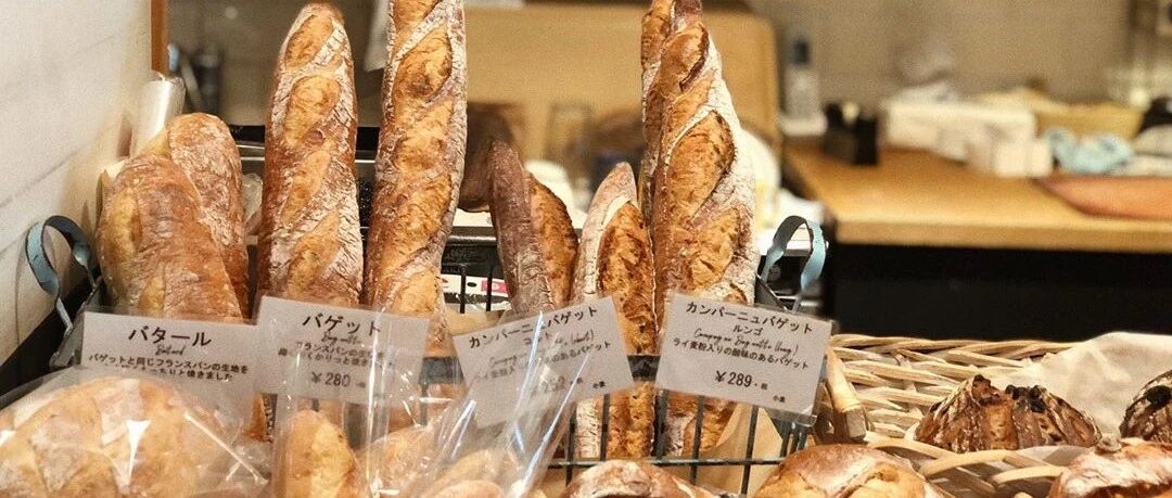 30坪的店竟然高达100种面包，它日销1500个的人气面包店秘密