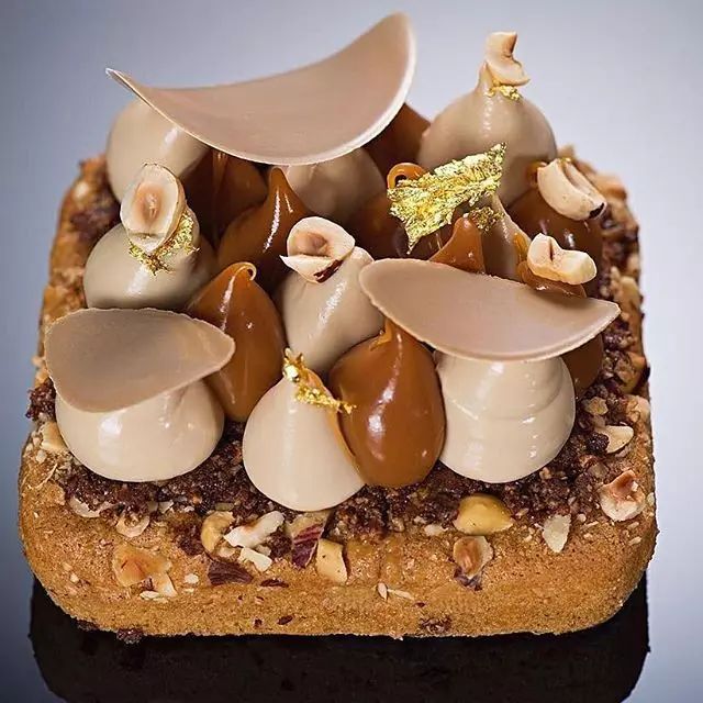 想不大卖都难的n多款巧克力装饰,这100 款糕点颜值无敌了!