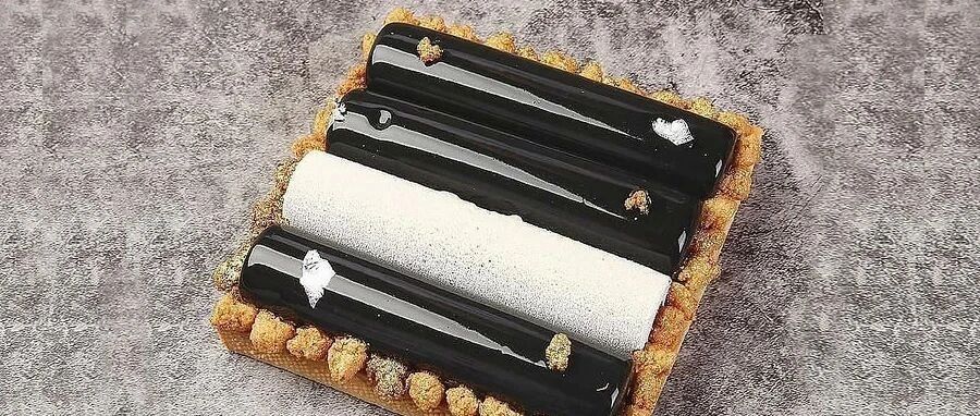 扛不住了!这款「高级氛围感」的巧克力黑白挞，slay甜品圈~