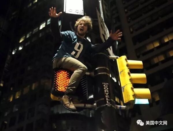 老鹰队老板娘来自费城唐人街餐馆 她背后是一个越南裔家庭的艰辛移民史