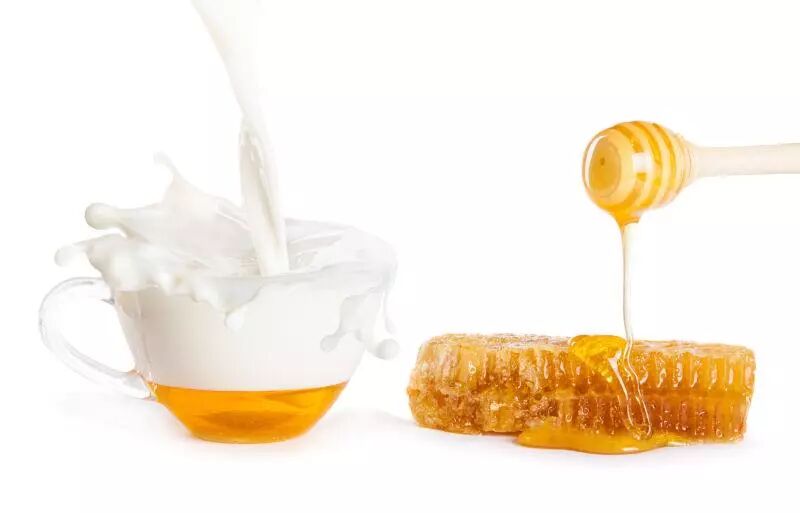 蜂蜜加牛奶，绝对经典的吃法，人体健康的最佳食物！