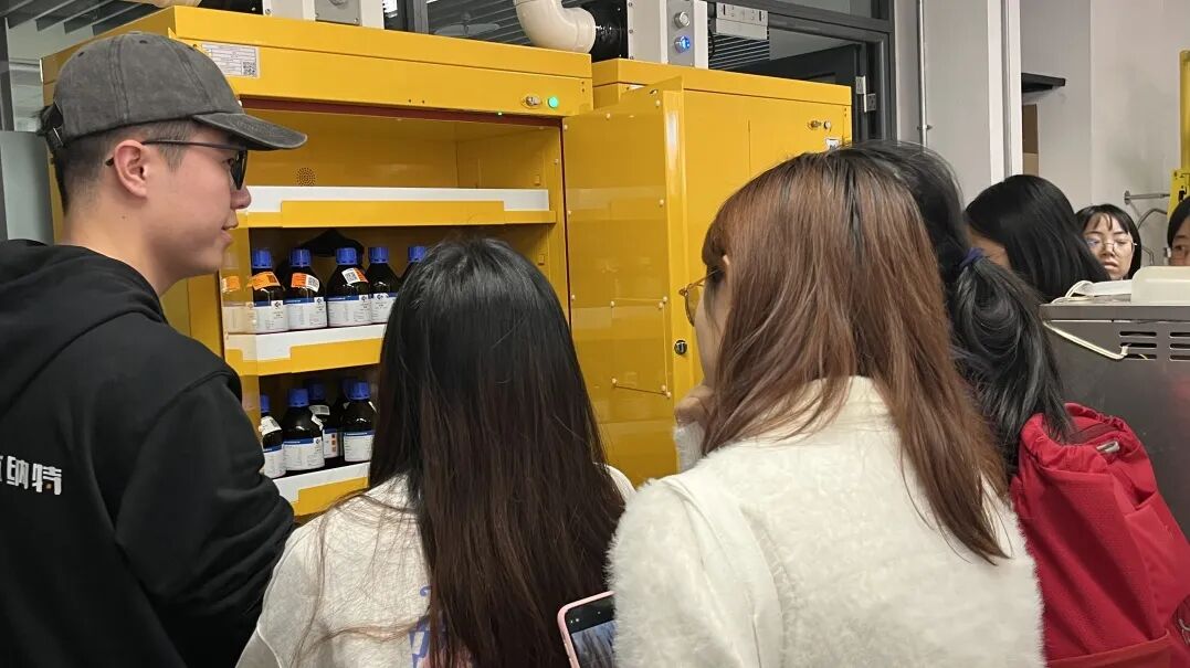 浙大危化品數智管理體系啟用！數百余人前來實地考察、探討交流！