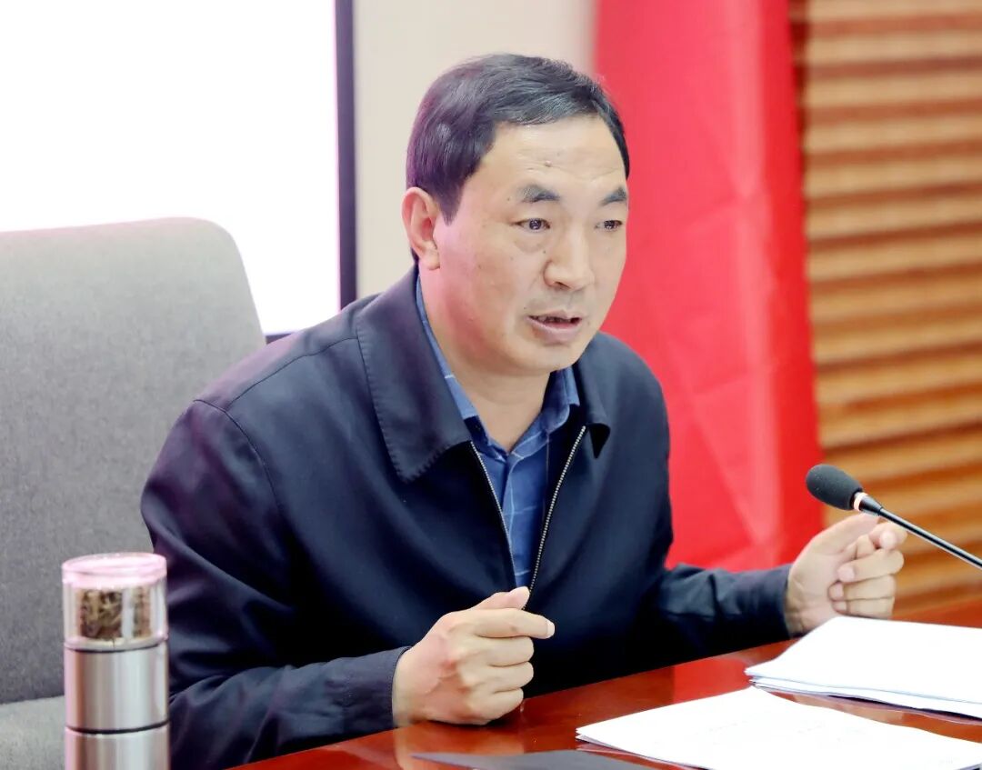 曹金明主持召开玉龙县委党史学习教育领导小组第一次会议