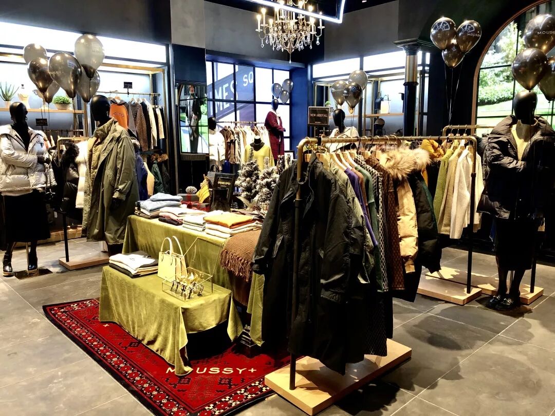 lg151-152店铺地址:12月18日,第4家最高等级店铺moussy 强势入驻成都