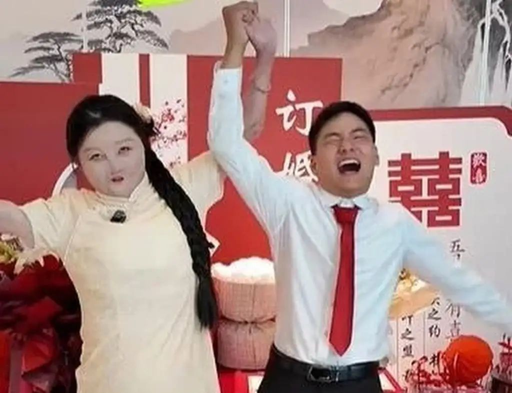 Dai Wanyue and her fiancé have found happiness together despite adversity. Photo: Weibo