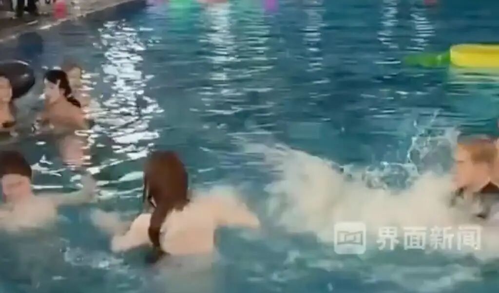 Pool party participants splash about during the three-hour live-stream event. Photo: jiemian.com