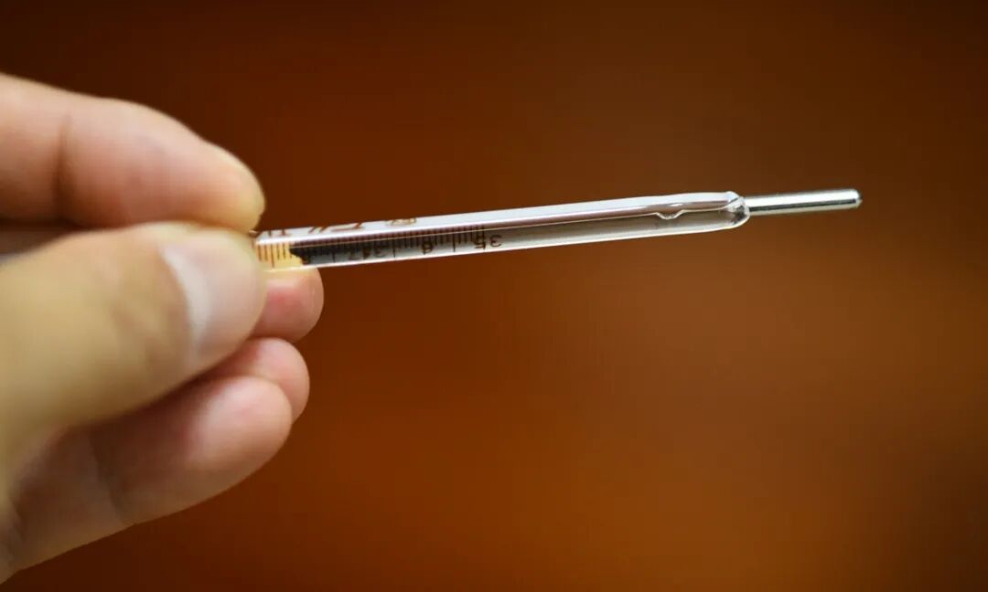 A mercury thermometer. Photo: icphoto