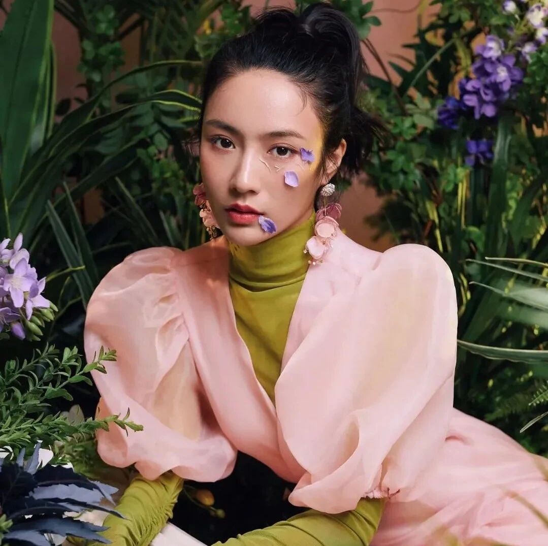 瑞丽专属模特(raylimodel)- 公众号历史文章 - 微小领