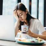 饭后经常犯困？！教你三招“解困”→